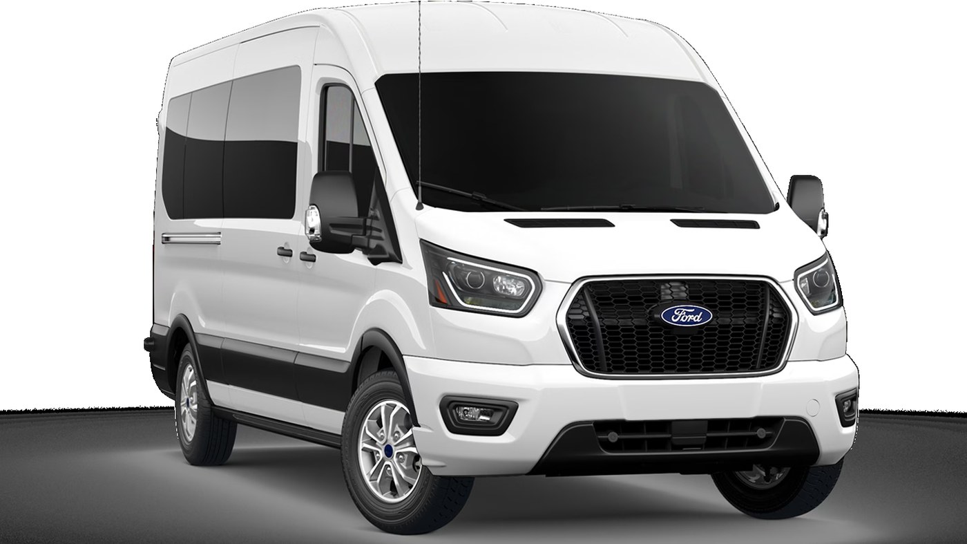 Ford Transit blanca, unidad de la flota MOCA